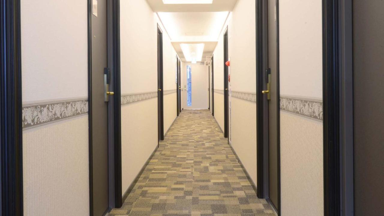 Toyoko Inn Tokyo Eki Yaesu Kita Guchi Exteriör bild