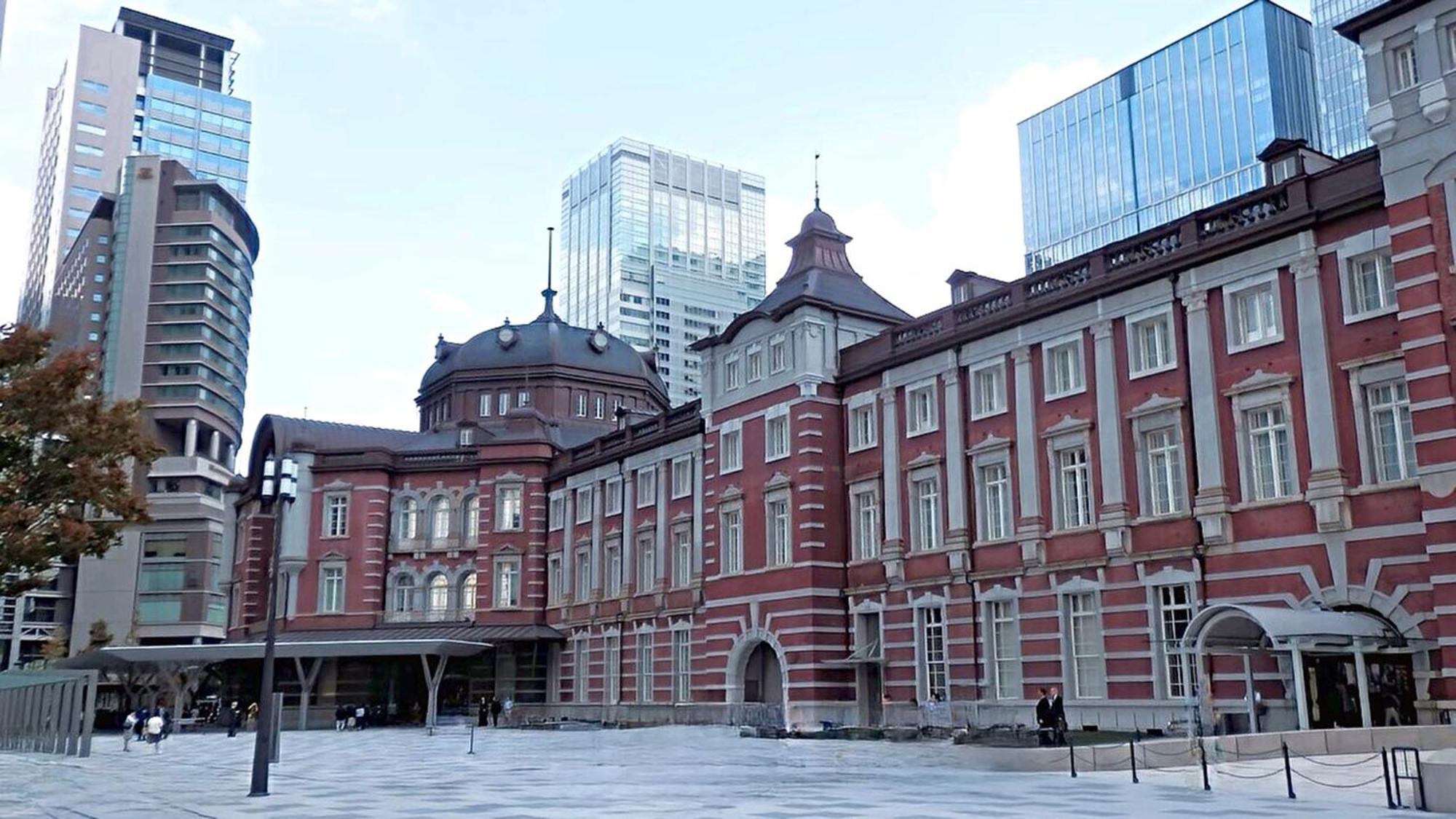 Toyoko Inn Tokyo Eki Yaesu Kita Guchi Exteriör bild