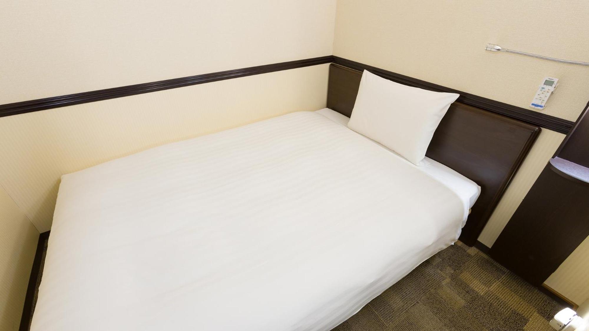 Toyoko Inn Tokyo Eki Yaesu Kita Guchi Exteriör bild